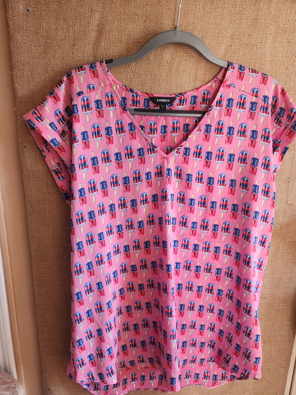 Express Pink Short Sleeve V-Neck Popcicle Print Blouse